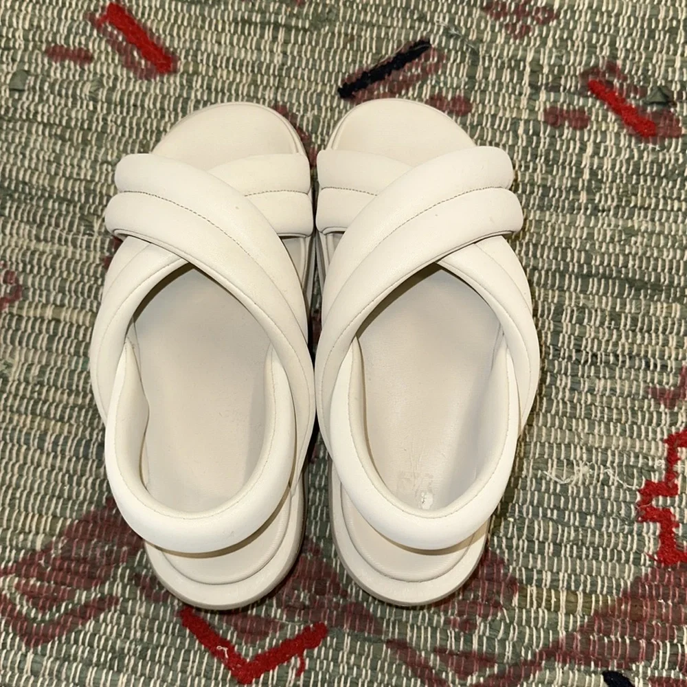 Nike Women's White Platform Sandals - Picture 3 of 4